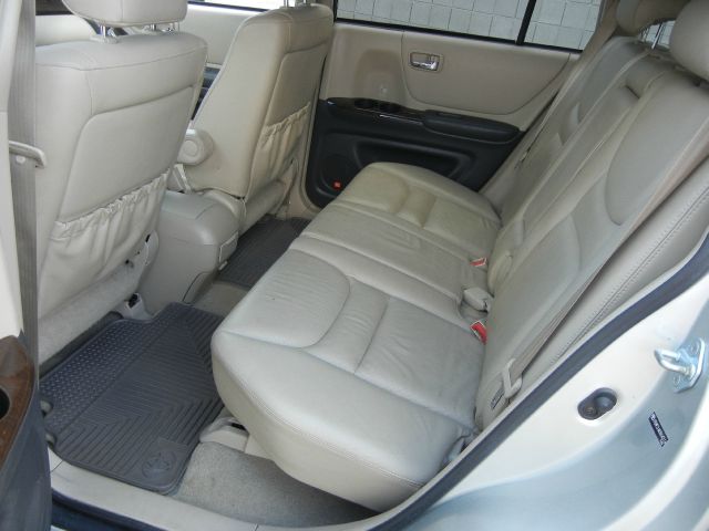 Toyota Highlander 2003 photo 18