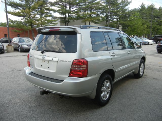 Toyota Highlander 2003 photo 25