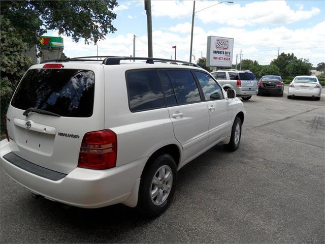 Toyota Highlander 2003 photo 12