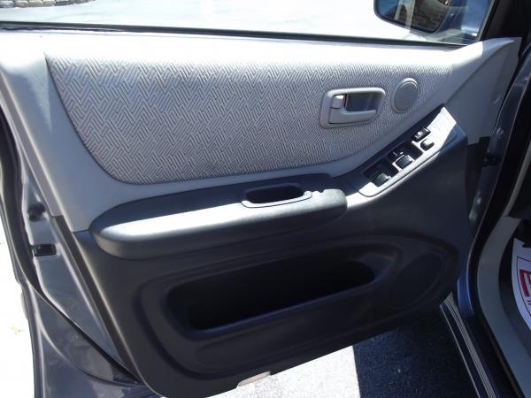 Toyota Highlander 2003 photo 18