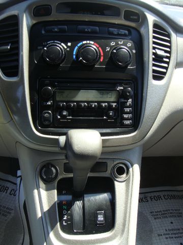 Toyota Highlander 2003 photo 4