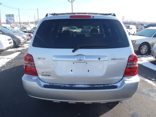 Toyota Highlander 2003 photo 2