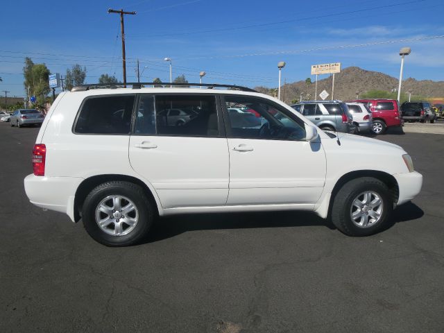 Toyota Highlander 2003 photo 1