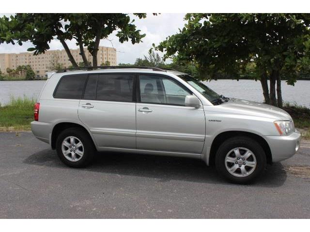 Toyota Highlander SLT 25 SUV