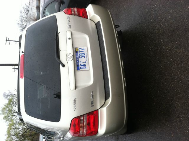 Toyota Highlander 2003 photo 2