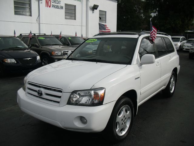Toyota Highlander 2004 photo 1