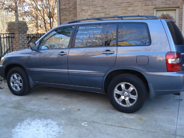 Toyota Highlander 2004 photo 2
