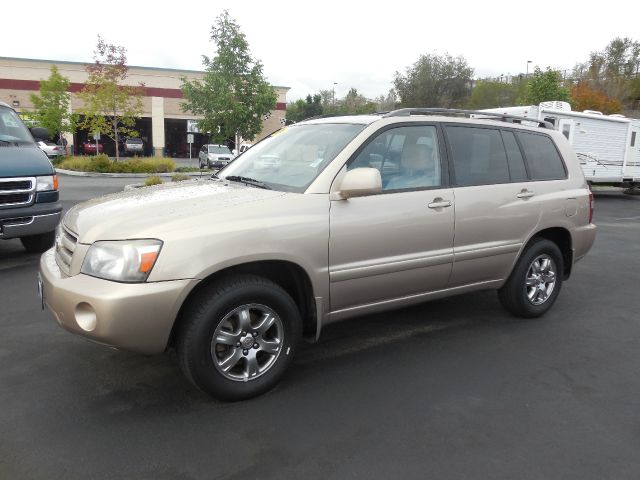 Toyota Highlander 340 Wedge SUV