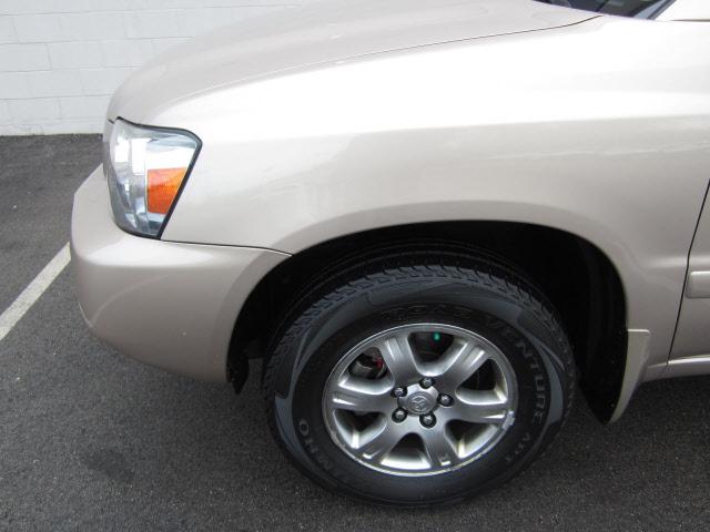 Toyota Highlander 2004 photo 2