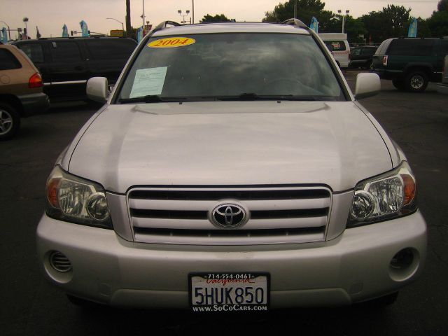 Toyota Highlander 2004 photo 1