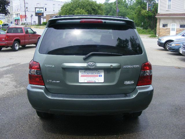 Toyota Highlander 2004 photo 3