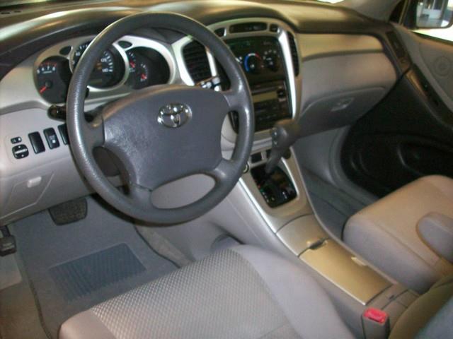 Toyota Highlander 2004 photo 1