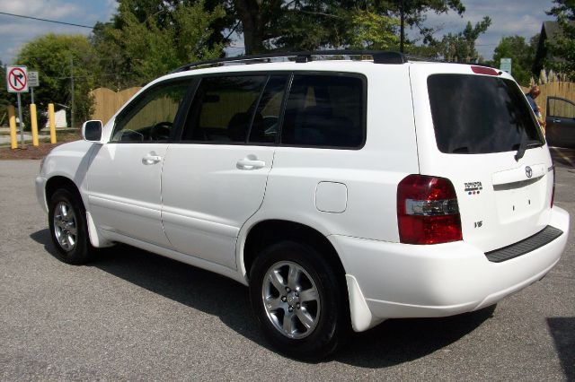 Toyota Highlander 2004 photo 3