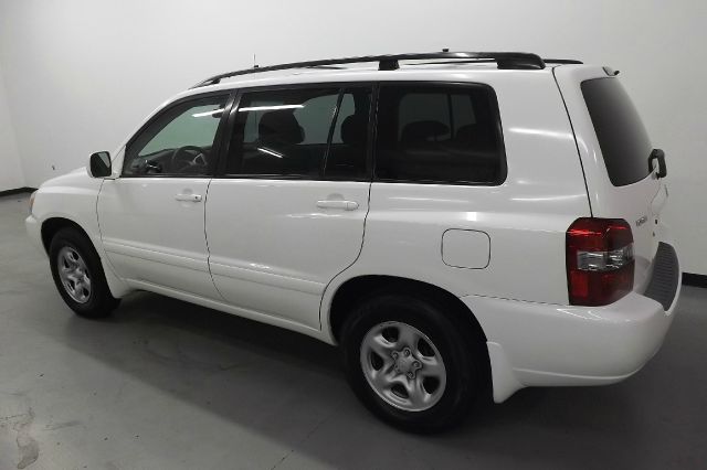 Toyota Highlander 2005 photo 2