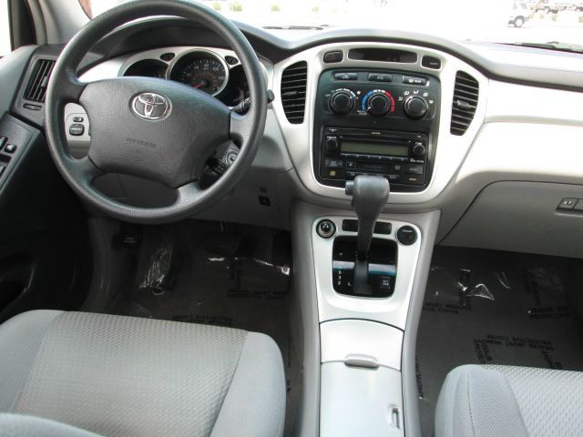 Toyota Highlander 2005 photo 2