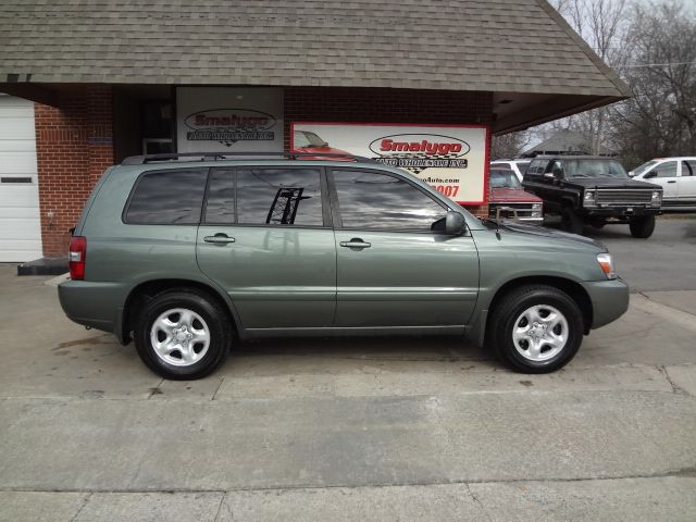 Toyota Highlander QUAD CAB W SUV