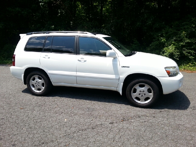 Toyota Highlander 340 Wedge SUV