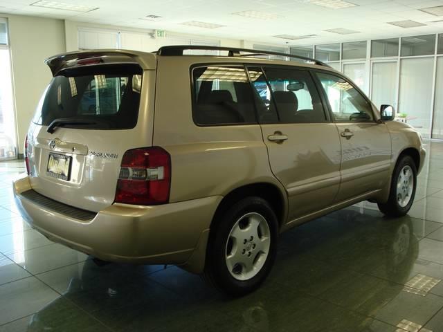 Toyota Highlander 2005 photo 2