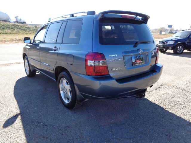 Toyota Highlander 340 Wedge SUV