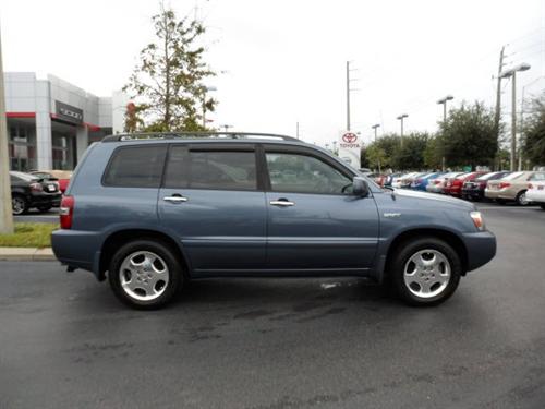 Toyota Highlander 1500 Sport SLT Topper4x2 One Owner Other