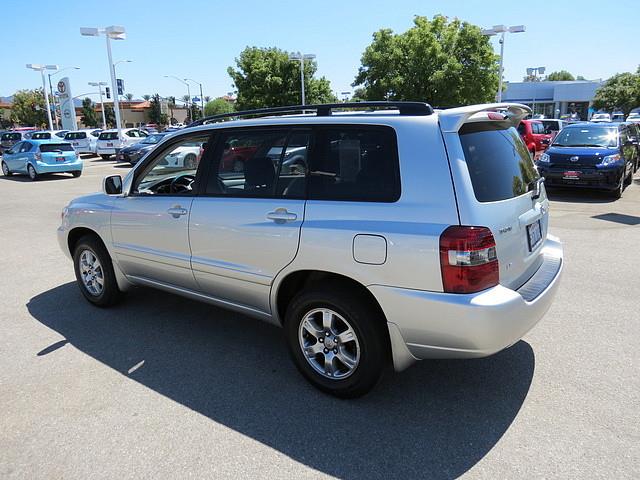 Toyota Highlander 2009 Nissan S SUV