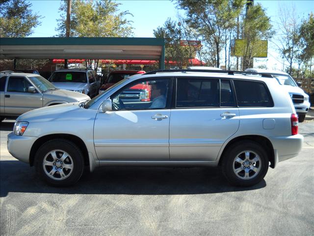 Toyota Highlander Base Sport Utility