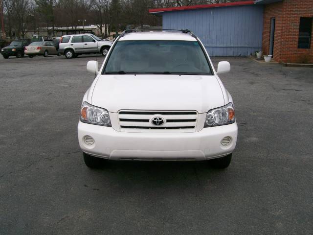 Toyota Highlander MOON Roof, Finance From 3.9 Sport Utility
