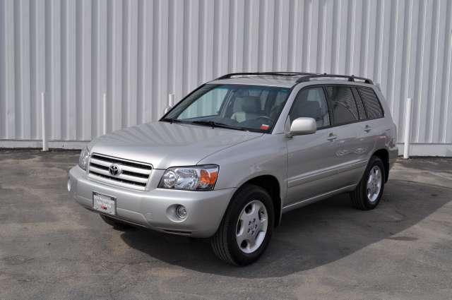 Toyota Highlander Red Line Sport Utility