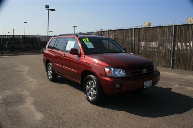 Toyota Highlander XLT Crewcab Sport Utility
