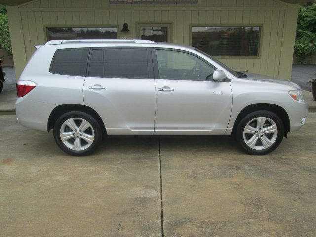 Toyota Highlander Super SUV