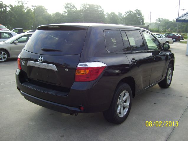 Toyota Highlander 176 W.B. 4D SUV