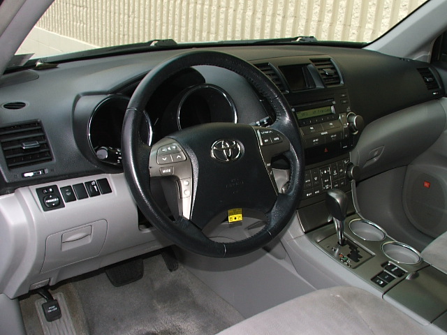 Toyota Highlander 540ia 4dr Sdn 5-spd Auto Unspecified