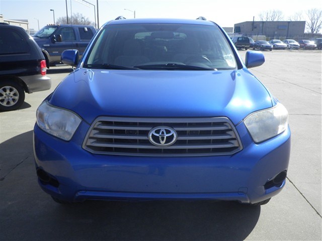 Toyota Highlander 540ia 4dr Sdn 5-spd Auto Unspecified