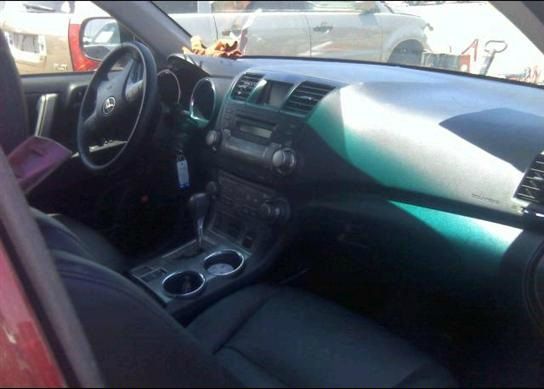 Toyota Highlander Extended Cab V8 LT W/1lt SUV