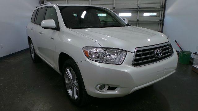 Toyota Highlander Super SUV