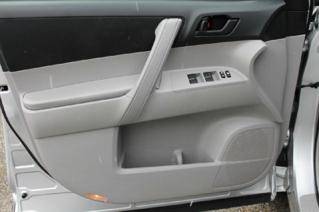 Toyota Highlander 2009 photo 1