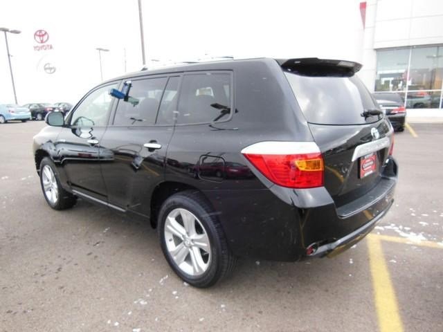 Toyota Highlander 2010 photo 2