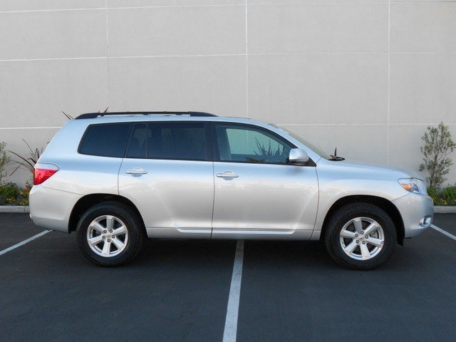 Toyota Highlander 2010 photo 1