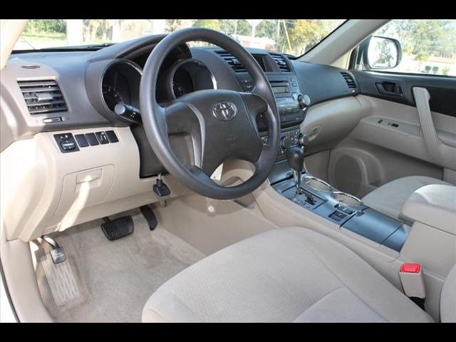 Toyota Highlander 2010 photo 1
