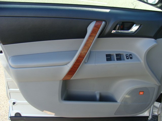 Toyota Highlander 2010 photo 5