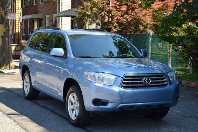 Toyota Highlander 2010 photo 2
