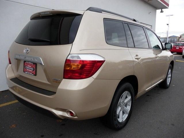 Toyota Highlander 2010 photo 5
