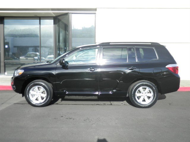 Toyota Highlander 2010 photo 1
