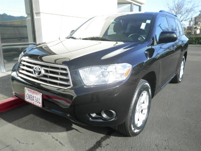 Toyota Highlander Base Unspecified