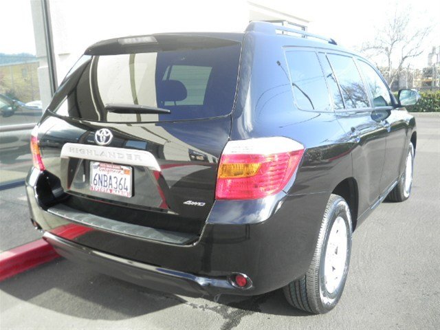 Toyota Highlander 2010 photo 4