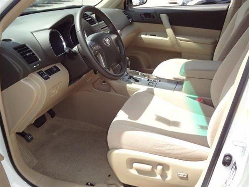 Toyota Highlander 2010 photo 2