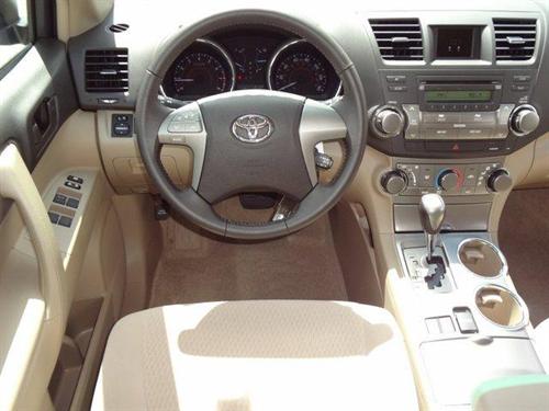 Toyota Highlander 2010 photo 4