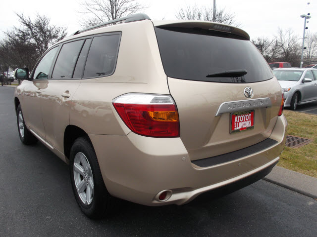 Toyota Highlander 2010 photo 5