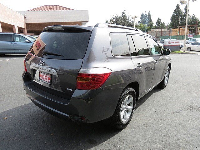 Toyota Highlander 2010 photo 4