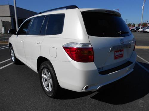Toyota Highlander 2010 photo 1